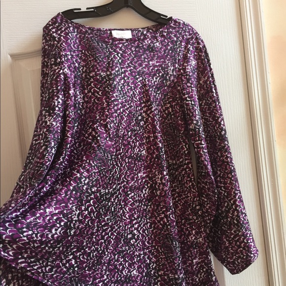 Beautiful asymmetrical silk blouse/top - Picture 4 of 6